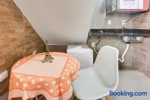 Image of Estúdio com ar condicionado próximo ao centro e UDESC CEFID