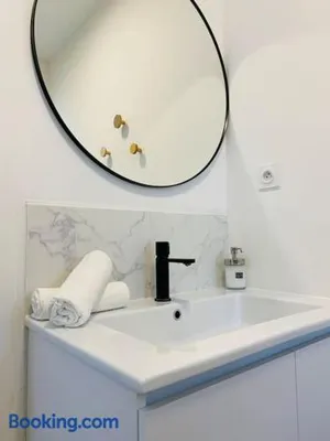 Image of Le Condorcet. Charme et confort à Championnet