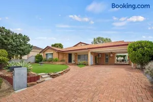 Image of Entire House with 4 bedrooms Fully Air Conditioned