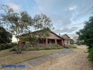 Image of McIntyre homestead