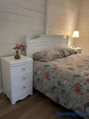 Image of Taree CBD cottage apartments