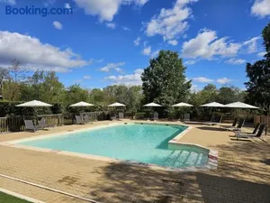 Image of Domaine de Bagard - Village de gîtes - nature et authenticité