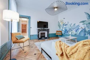 Image of Grand appartement 8 personnes terrasse privative hyper centre calme