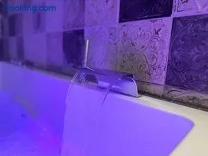 Image of Les pieds dans l'eau SWEET HOME