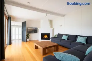 Image of MèRose Place - Cottage on George