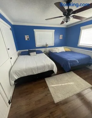 Image of Toes Up Resort