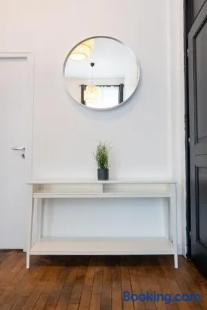 Image of Bright 3-bedroom 2-bathroom flat.