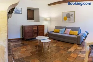 Image of Gîte du Pin - Abbaye Béruges