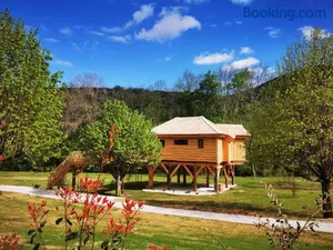 Image of Les Cabanes Suspendues