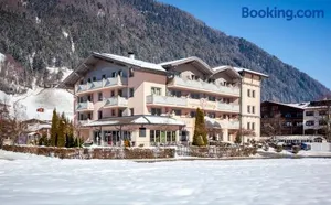 Image of Hotel & Appartements Alpenresidenz Viktoria