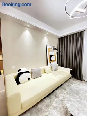 Image of Shanghai HongQiao Airport Branch National Convention and Exhibition Center great 3 bedrooms Boutique designer house have two bathrooms
