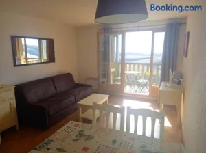 Image of Appartement confortable à Besse - 40 m² avec balcon vue montagne