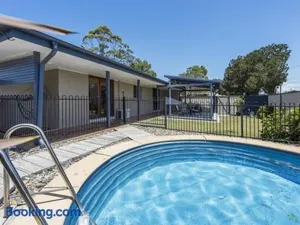 Image of Bundjalung and Baby Bundjalung