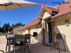 Image of Gîte de charme à Thiel-sur-Acolin : terrasse, grand terrain, barbecue et équipements modernes - FR-1-489-338