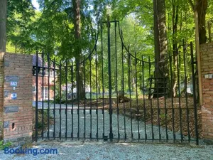 Image of A Chardonnerets by La Maison de Mel