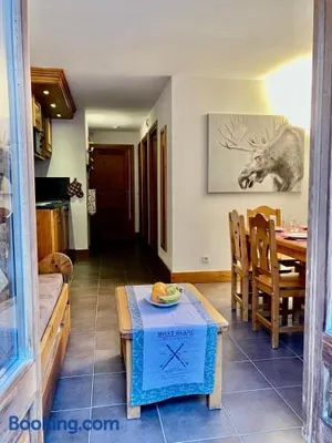 Image of Confort cosy, piscine et spa au pied du MontBlanc