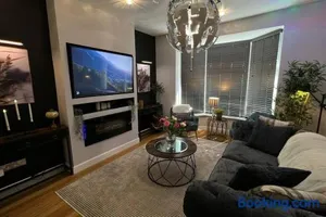 Image of Stylish home close to Arena