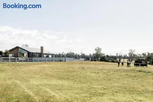 Image of A Farmhouse escape 15 minutes from Launceston
