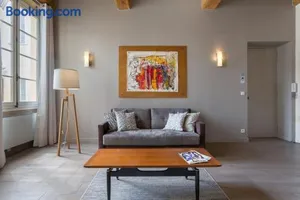 Image of Pearl- appartement T2 sur traboule classée – calme