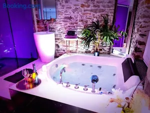 Image of Le Lovt - LOVE ROOM NANTES