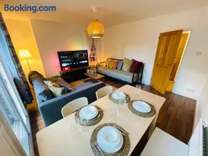Image of Greenwich Apartments by Sleepy