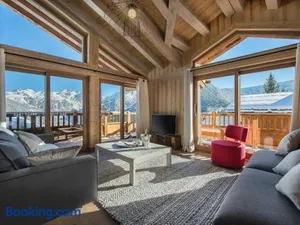 Image of Chalet 5 étoiles près des pistes avec jacuzzi et sauna - FR-1-562-11