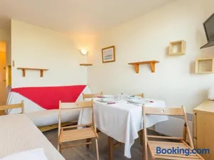 Image of Studio skis aux pieds, 2 personnes, Résidence Le Corbier - FR-1-267-306