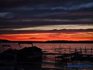 Image of Chain O' Lakes Beach Penthouse with Lake Access