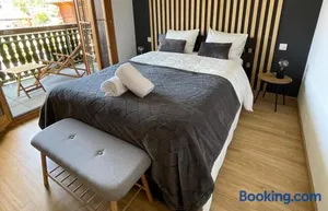Image of Appartement 53m2 rénové dans un chalet au coeur de Charmey avec vue sur les montagnes