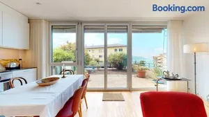 Image of Bright flat overlooking Lake Geneva