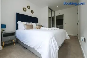 Image of Brand New 2 bedroom apartment Centre of Solihull