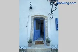 Image of Studio indépendant dans màs provençal