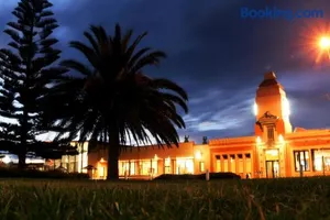 Image of The Central Hotel Motel Lakes Entrance
