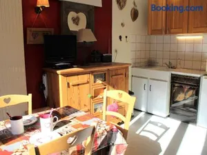 Image of Studio calme à Vars - Proche pistes et commerces - FR-1-330B-142