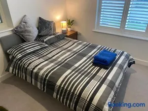 Image of Very Large Double Room with Corner Sofa, Sky TV, Netflix etc, Fridge and Microwave