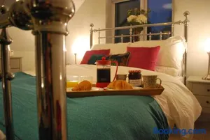 Image of Stylish-Stays Covert Cottage, Fleet Stylish Cottage, Parking, Patio, Dog Friendly, EV