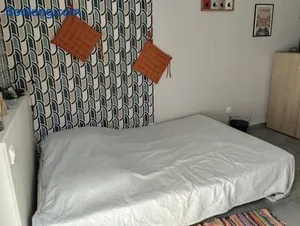 Image of chambre avec un accès indépendant et salle de bain et toilette privatifs