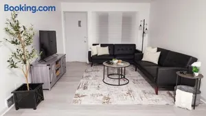 Image of Grand Manor - Big 2 Bedroom - USA Side