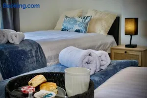 Image of Cozy 2-Bed Home, St Helens - Sleeps 5 - Free WiFi