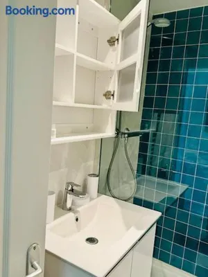 Image of Apartment 3 People Voltaire-Saint Ambroise