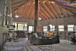 Image of Rustic Modern Cabin at Jadon's Pond