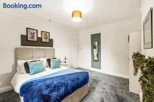 Image of Lovely 4 Bed House in Yorkshire - Football Table