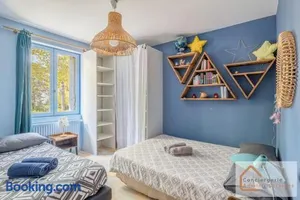 Image of Maison à Lyon Parilly avec Piscine, Jardin, Parking Privé & Proche Eurexpo