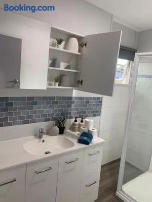 Image of Morden 3 bedrooms house with office (Air-con)