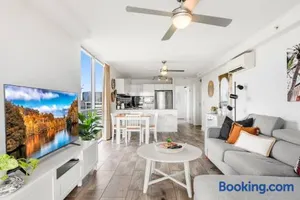 Image of Spacious Inner city Apartment