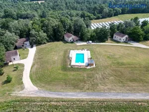Image of Séjour à la campagne dans un domaine de 4 gîtes