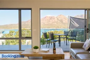 Image of Deja Blue 2 - Freycinet