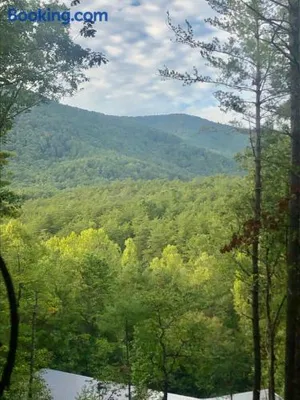 Image of Mountain-top Cabin Get-away with Hot tub and a View