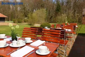 Image of STADE LAND GOLF HOTEL Tiny Häuser