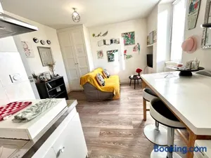 Image of Le Cosy, Rives Entre Lyon et Grenoble, lit Queen 160, 4 pers, Calme côté jardin